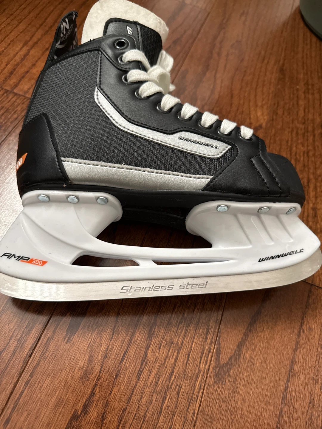 Winnwell AMP 300 Youth Hockey Skates Size 2 - photo 3