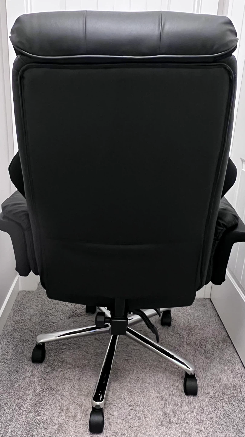Brand New Black Faux Leather Executive Office Chair - Large - photo 4
