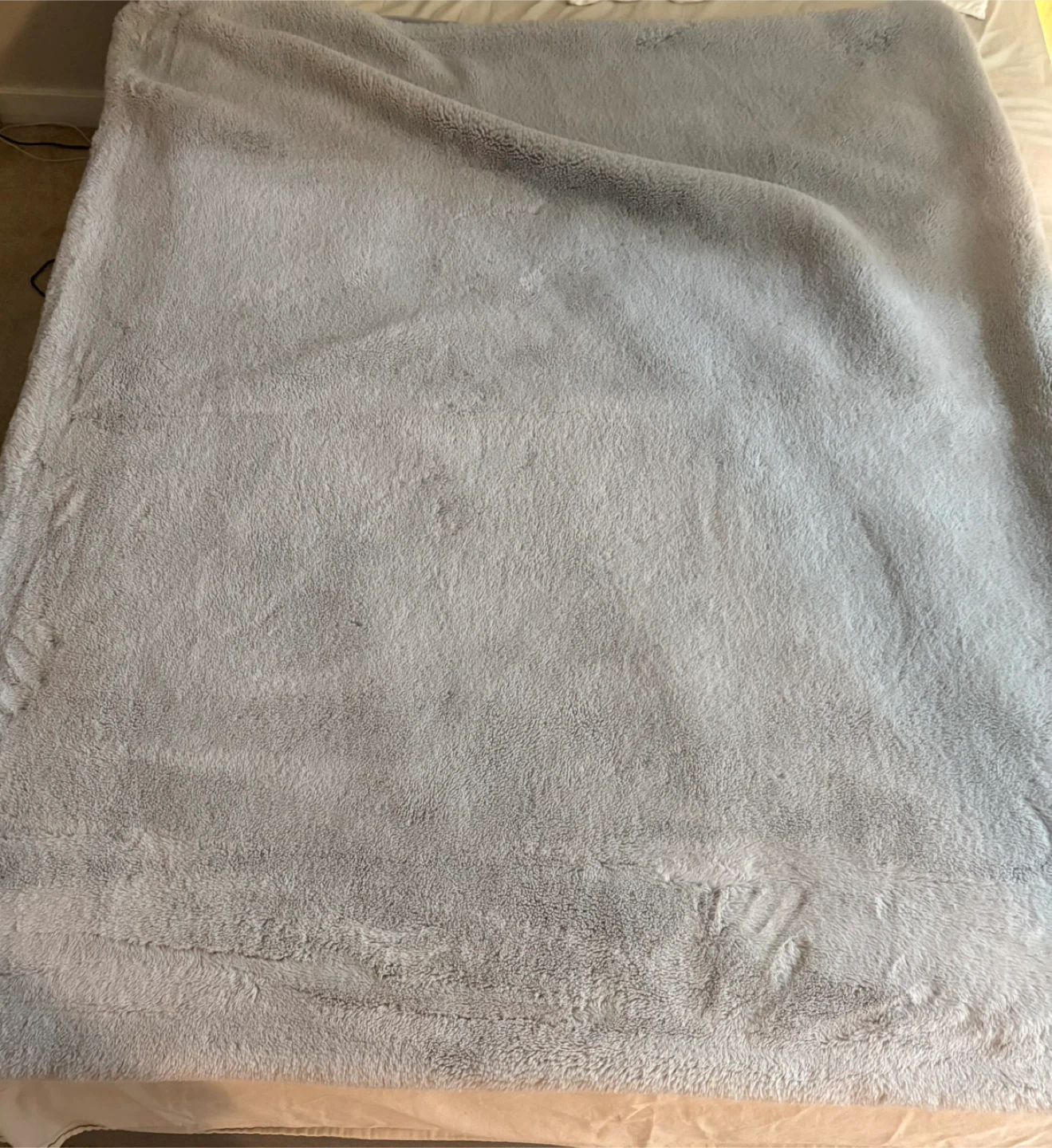 Throw blanket