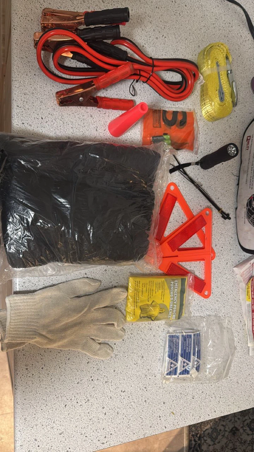 Canadian Tire Commuter Safety Kit - photo 2