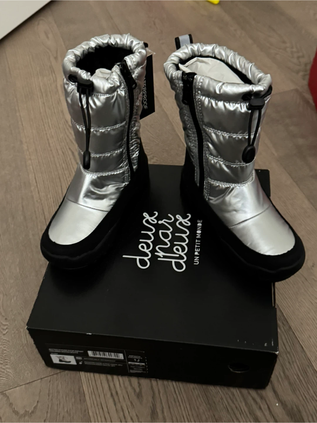 Deux par Deux Children's Silver Winter Boots - Size 1J