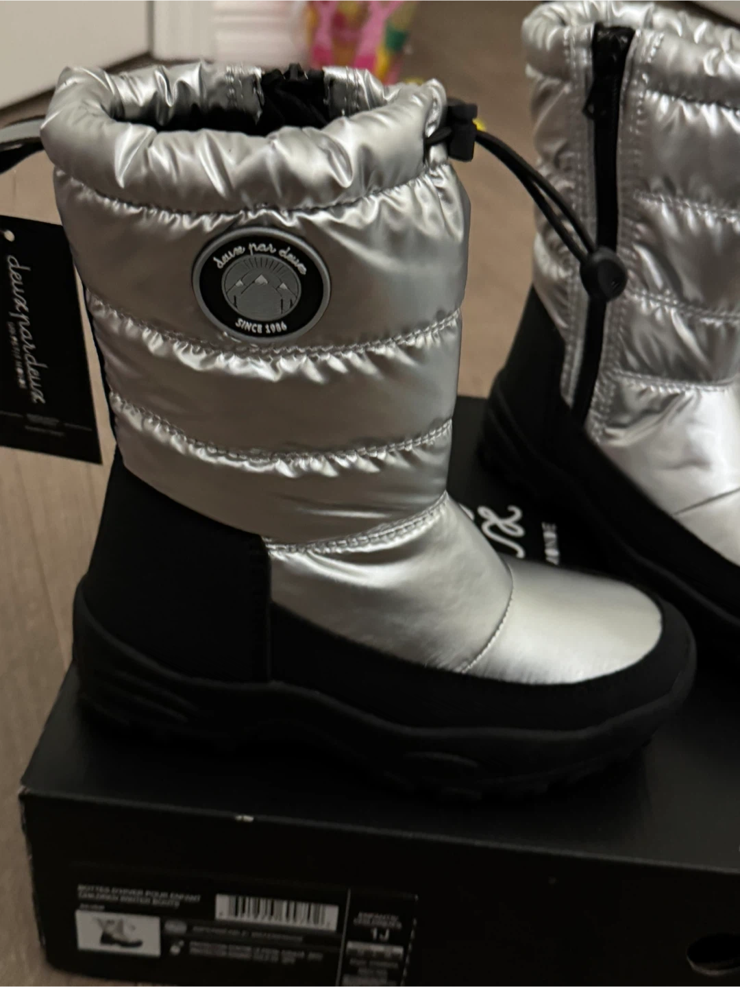 Deux par Deux Children's Silver Winter Boots - Size 1J - photo 2