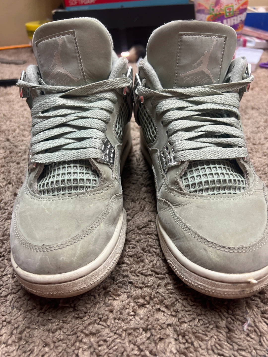 Air Jordan 4 "Light Green"