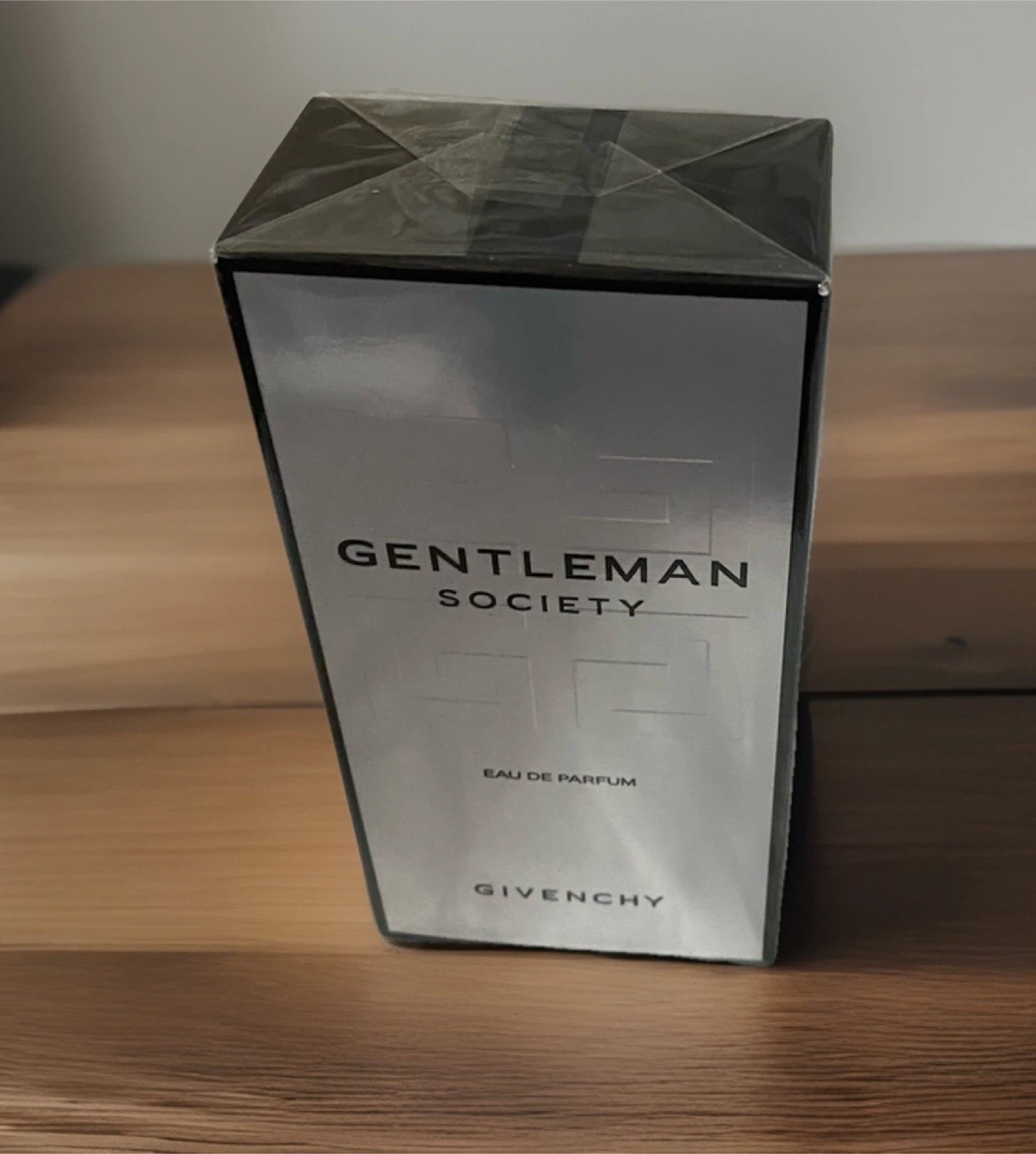 Givenchy Gentleman Society Eau de Parfum for Men - photo 2