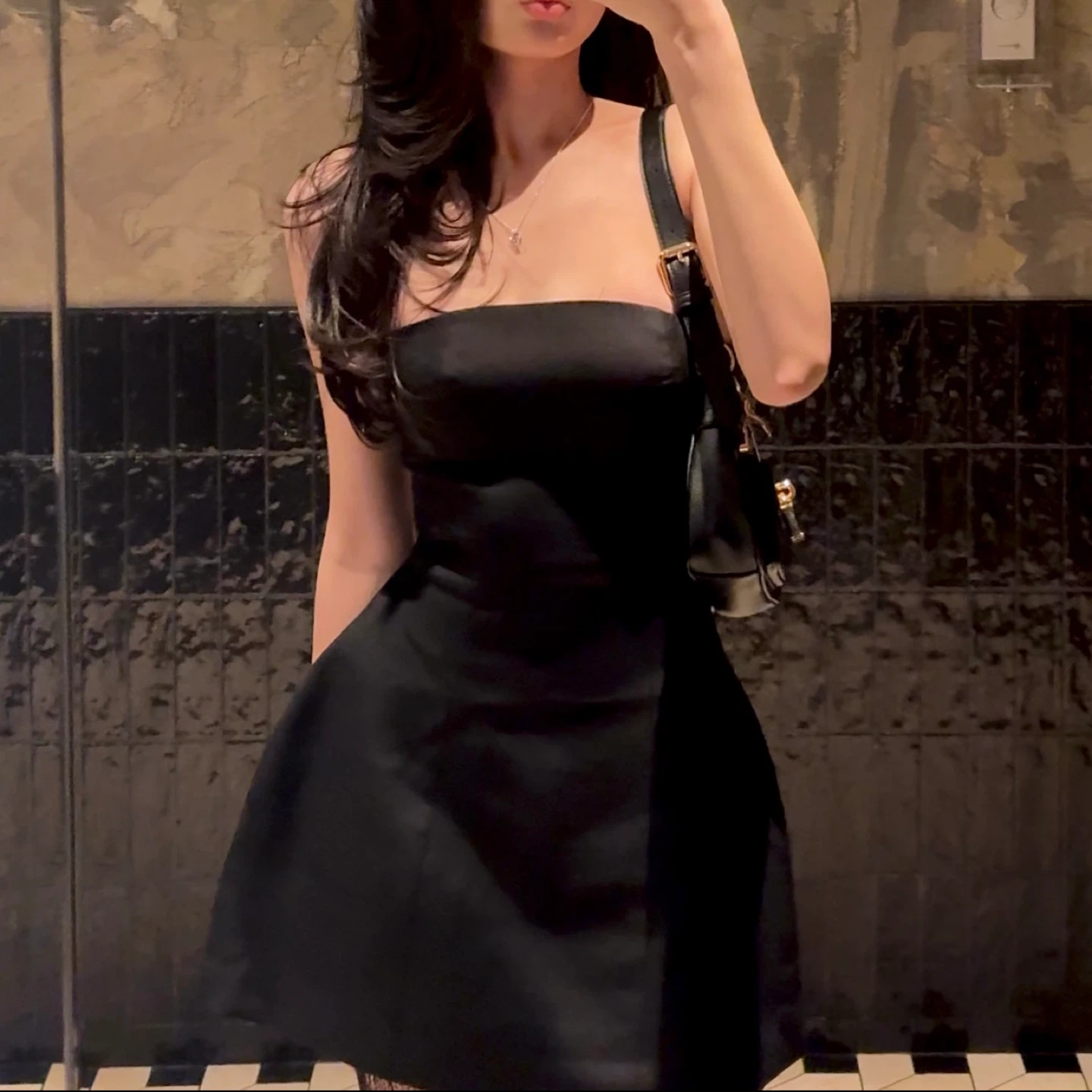 🖤 Stunning Strapless Mini – Boutique Quality! - photo 3