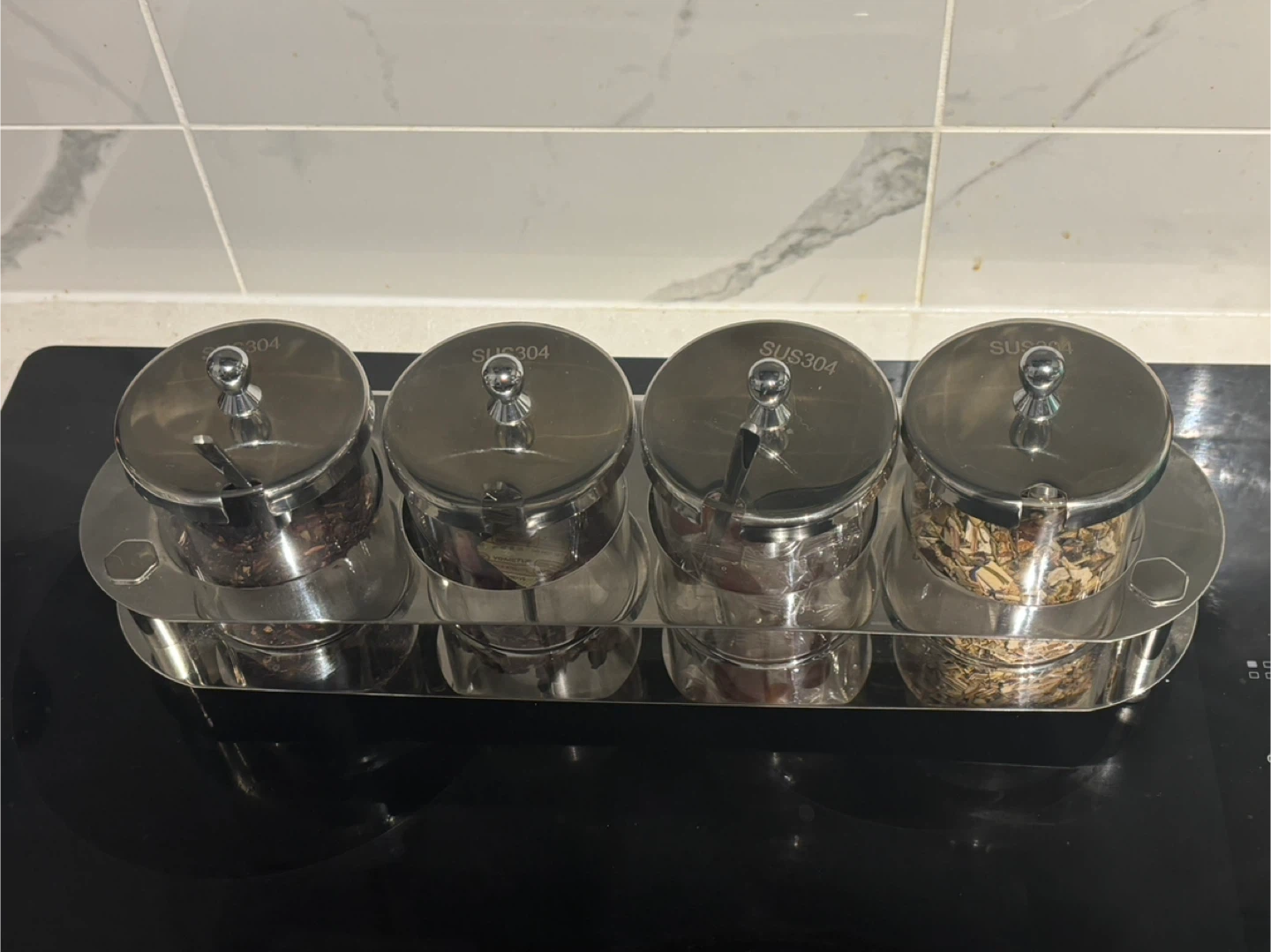 Set of 4 Spice Jars with Stand - photo 2