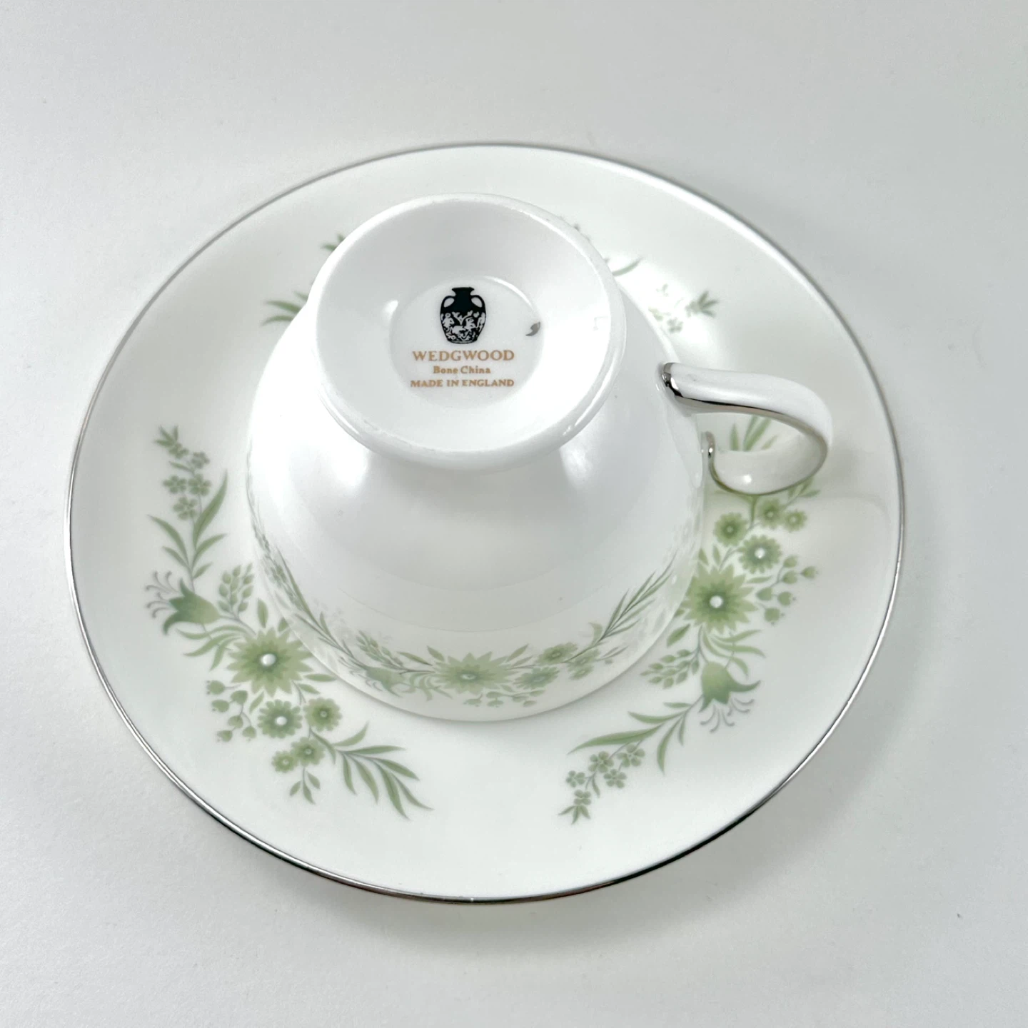 Wedgwood green Westbury teacups (priced per) - photo 2