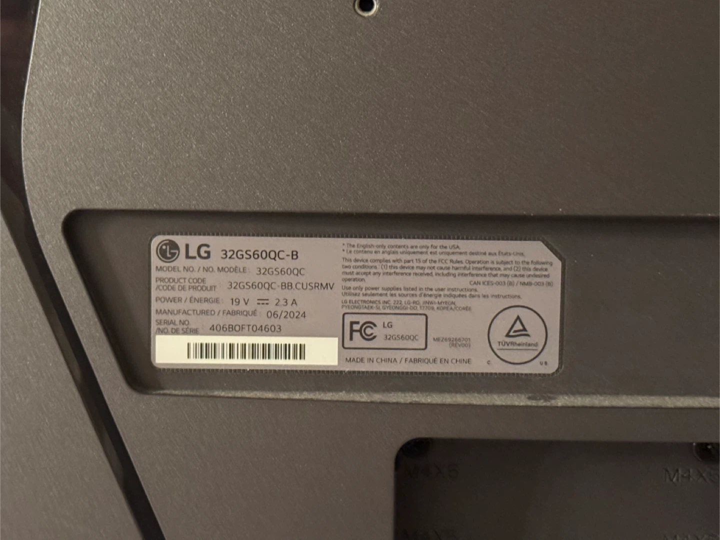 LG 32GS60QC-B & 24GQ50F-B Monitors with Dual Monitor Mount - photo 5