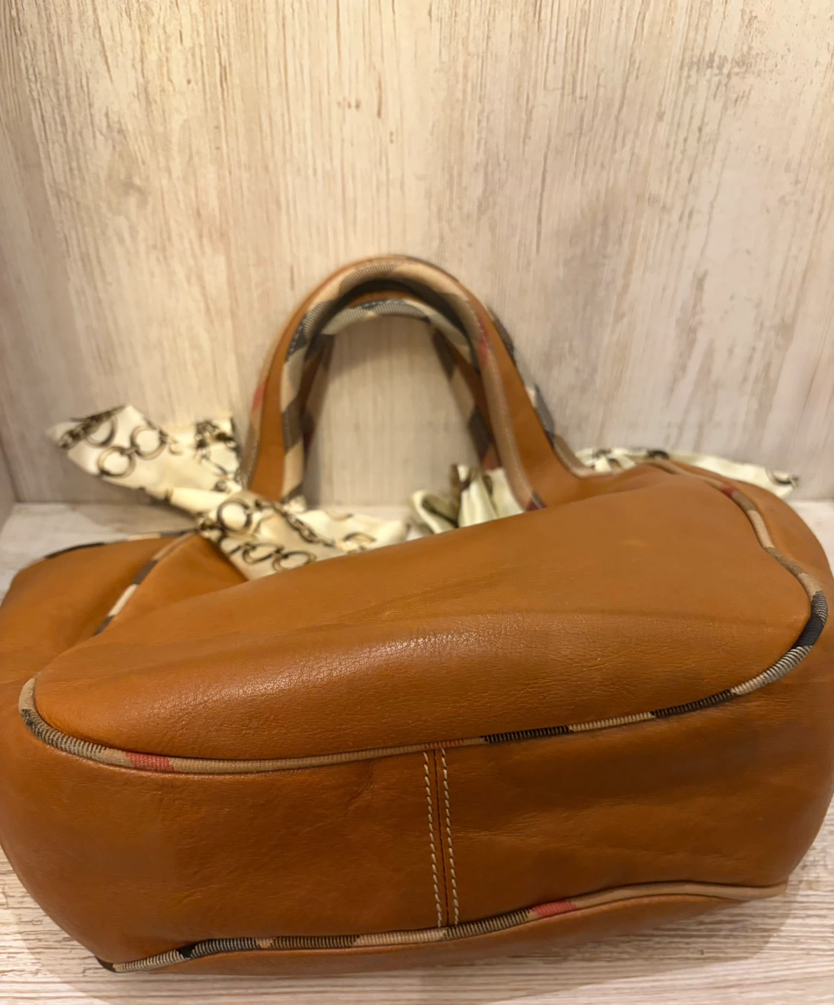 Burberry Leather Tote Bag - photo 4