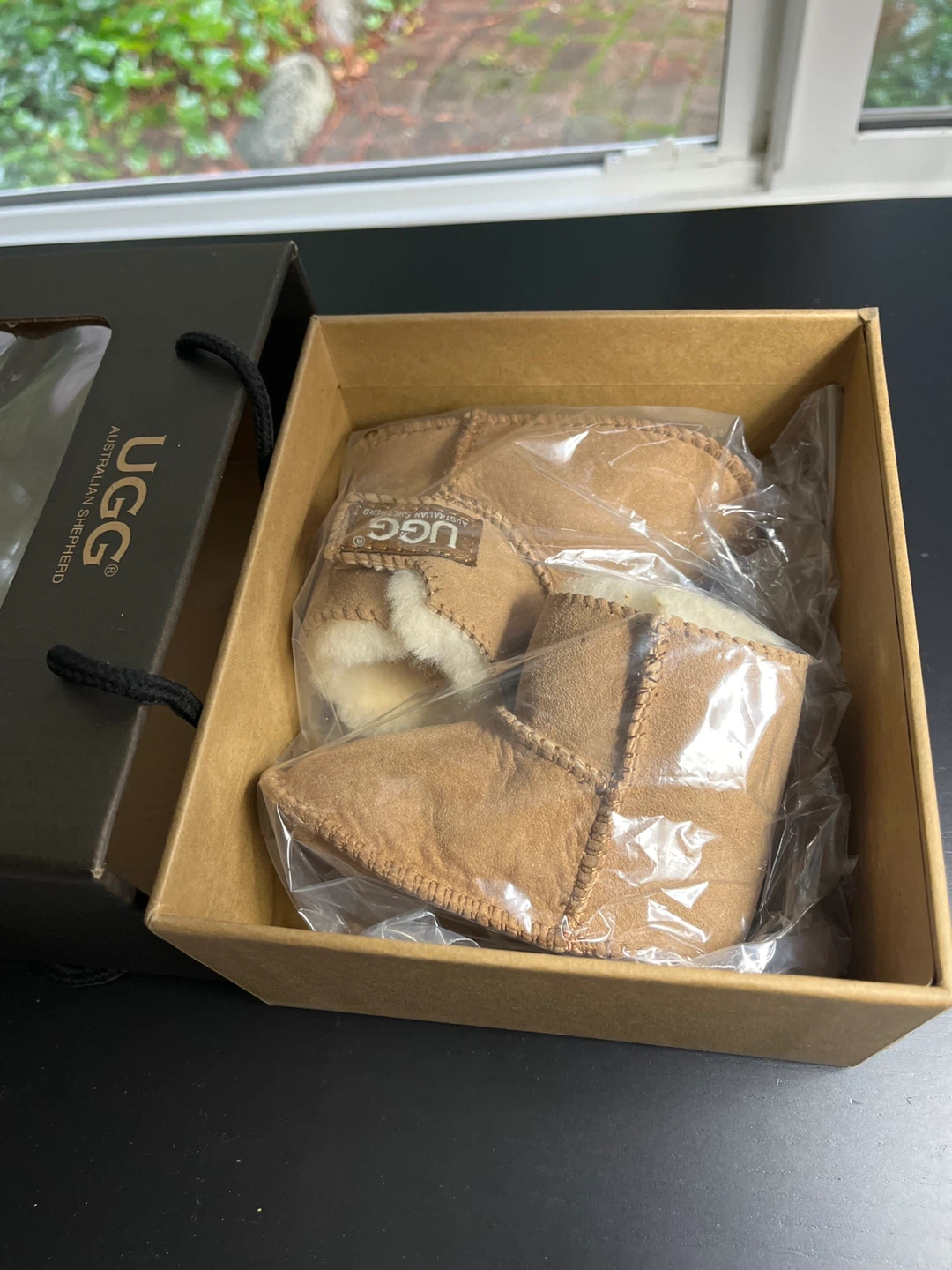 UGG Eliana Baby Bootie - Chestnut Size S - photo 2