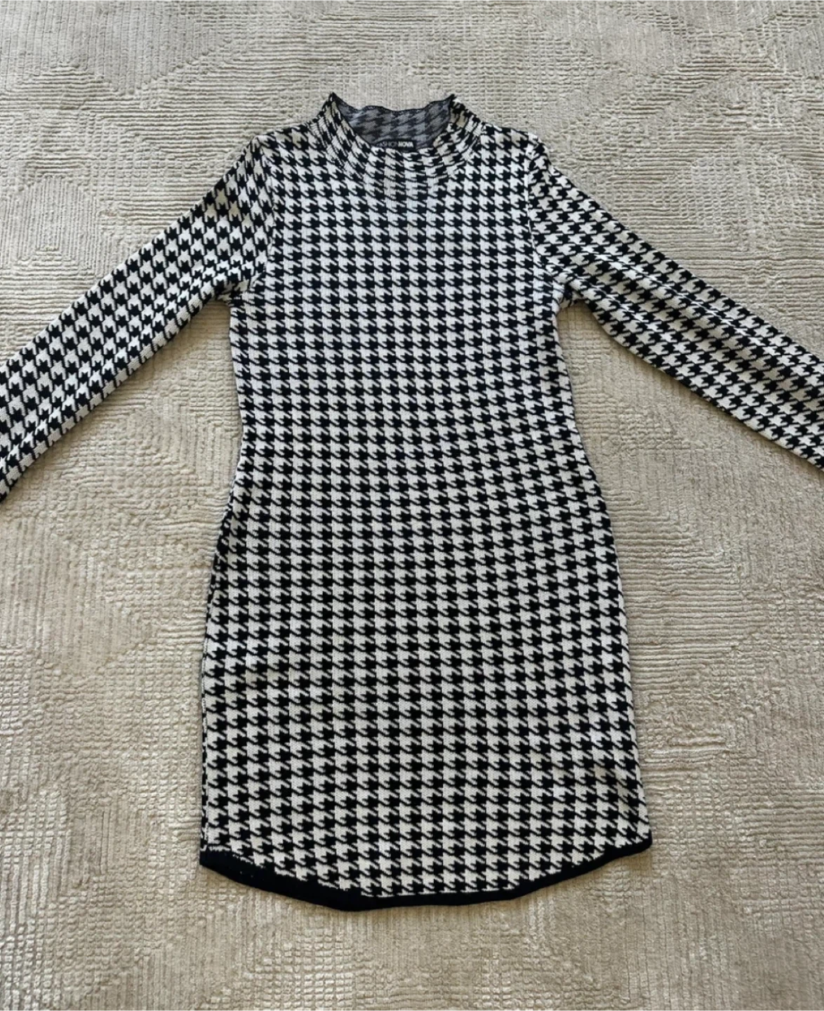 New Fashion Nova Houndstooth Mock Neck Dress