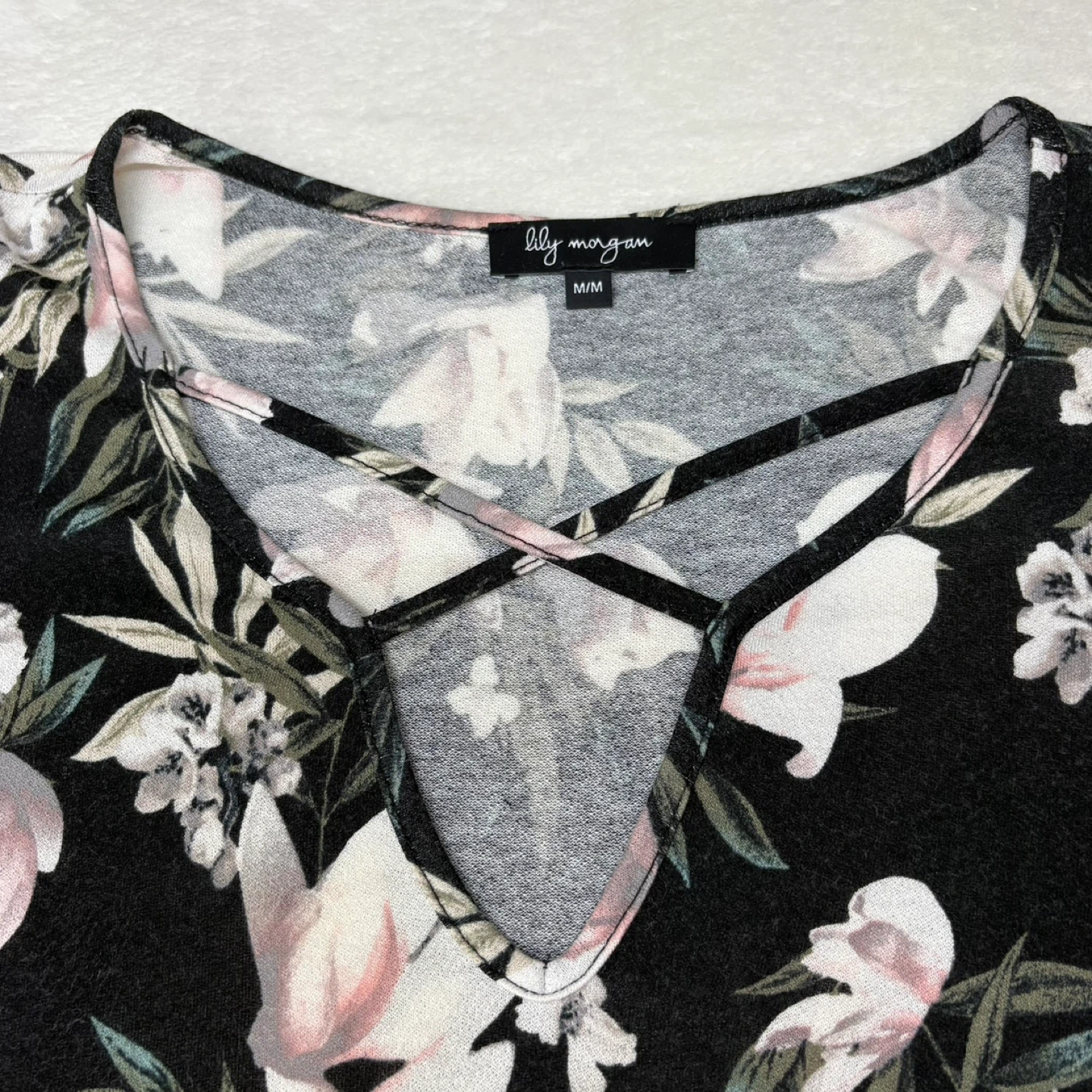 Lily Morgan Floral Crisscross V Neck Long Sleeve Relaxed Fit Top - photo 3