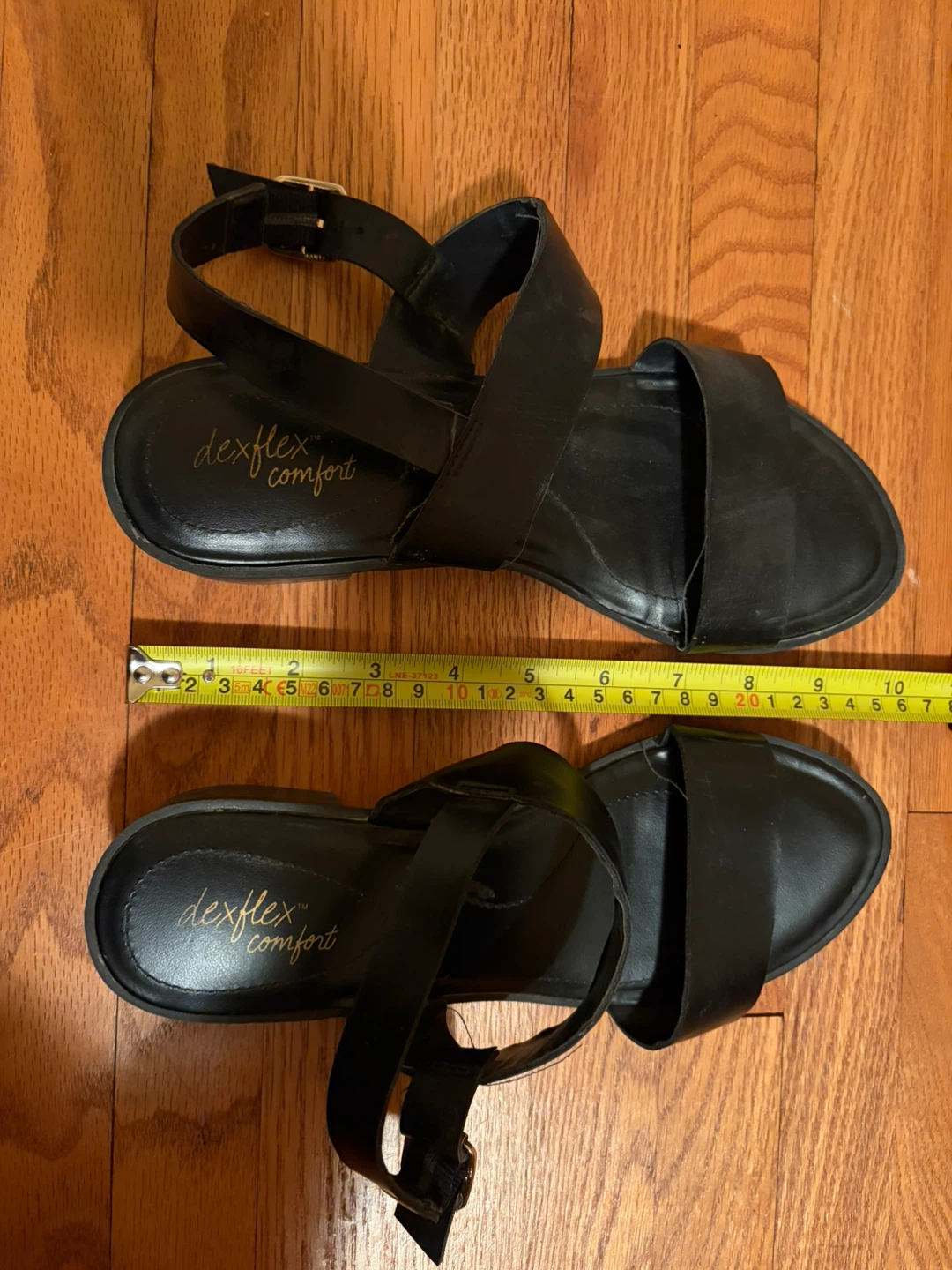 Black Sandals Size 7.5 - photo 2