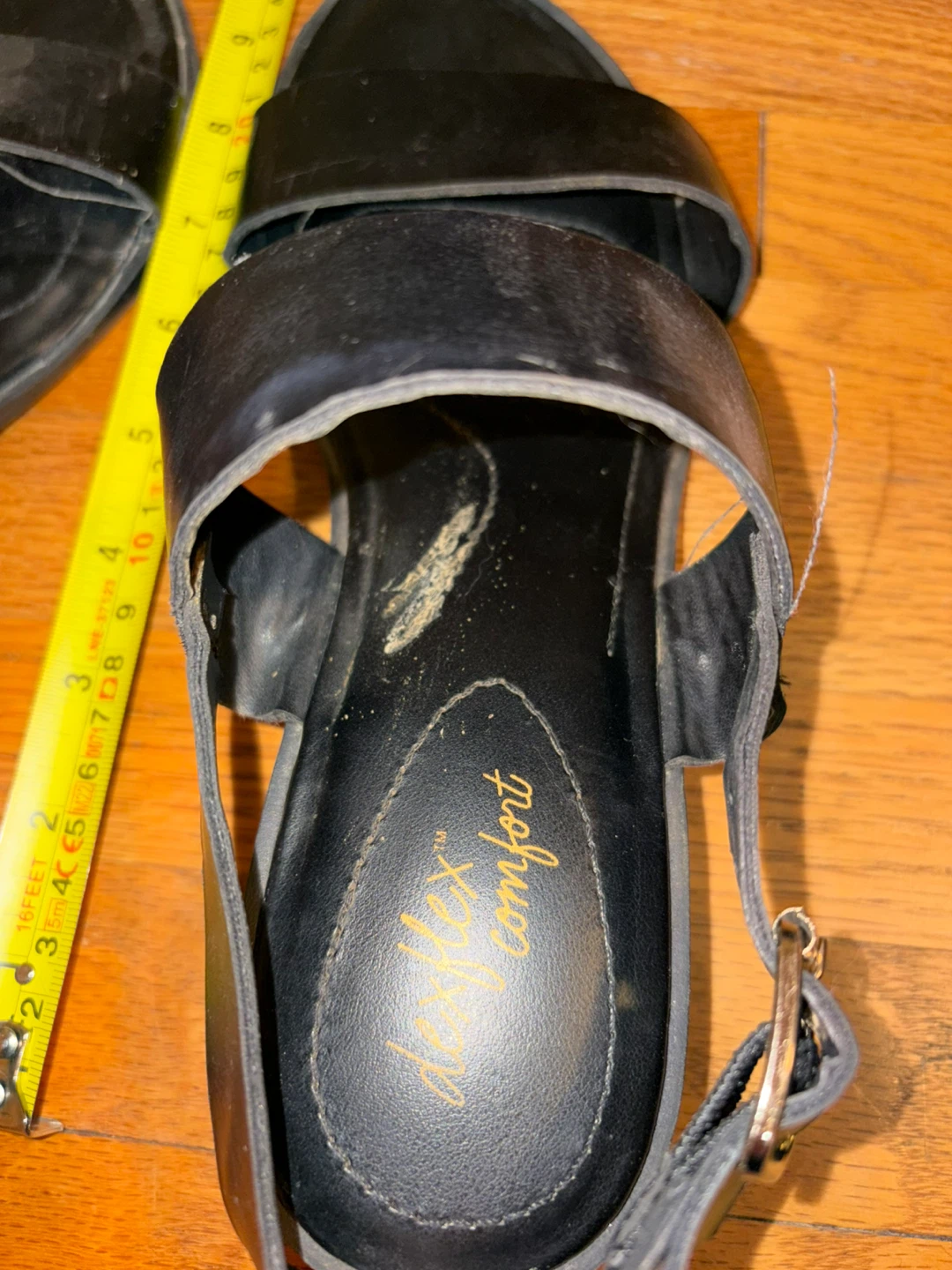 Black Sandals Size 7.5 - photo 5