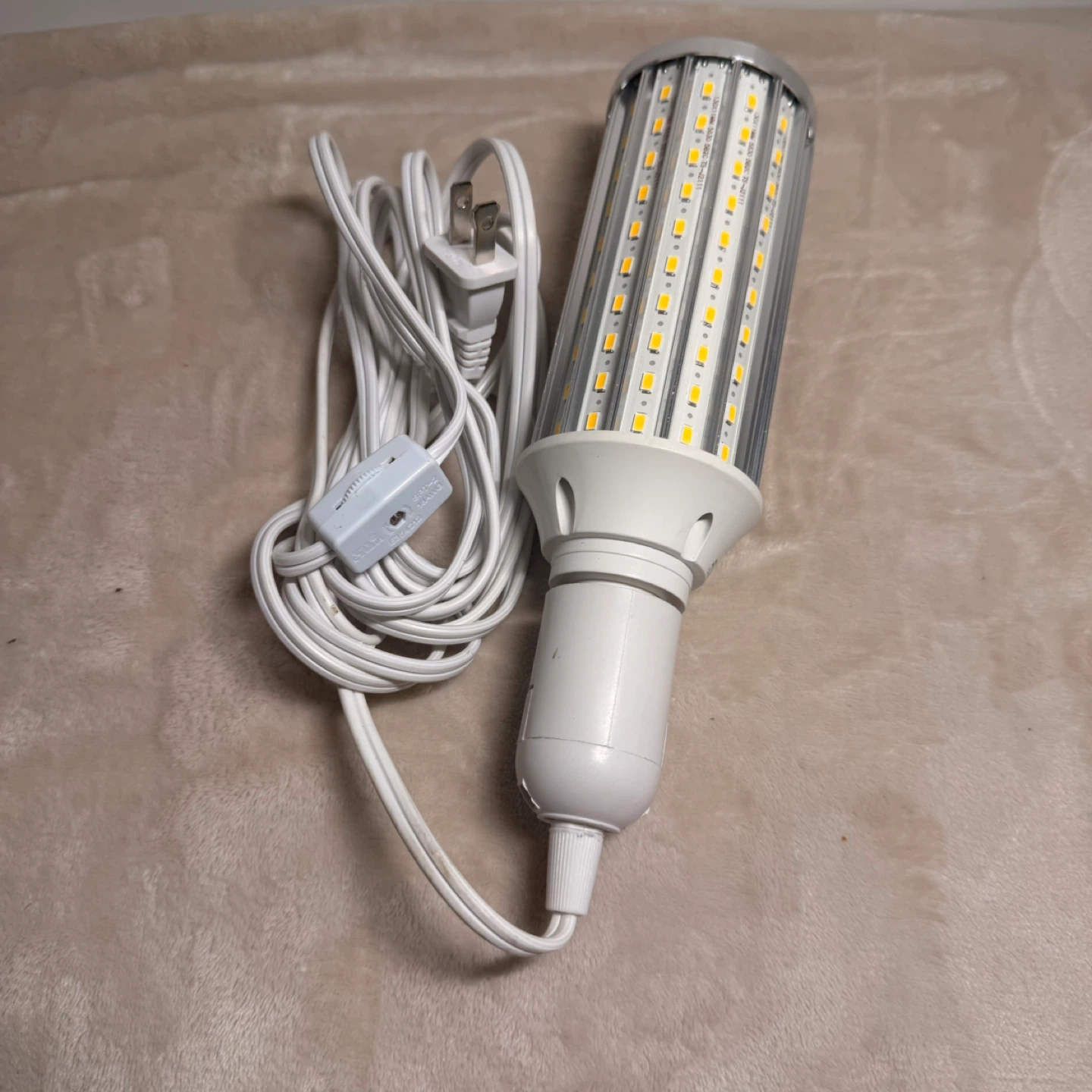 LED Corn Bulb Light with Cord and Switch - photo 2