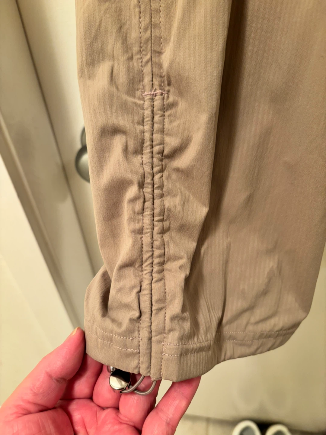 Lululemon Women's Dance Studio MR Crop / Size 12 - photo 4