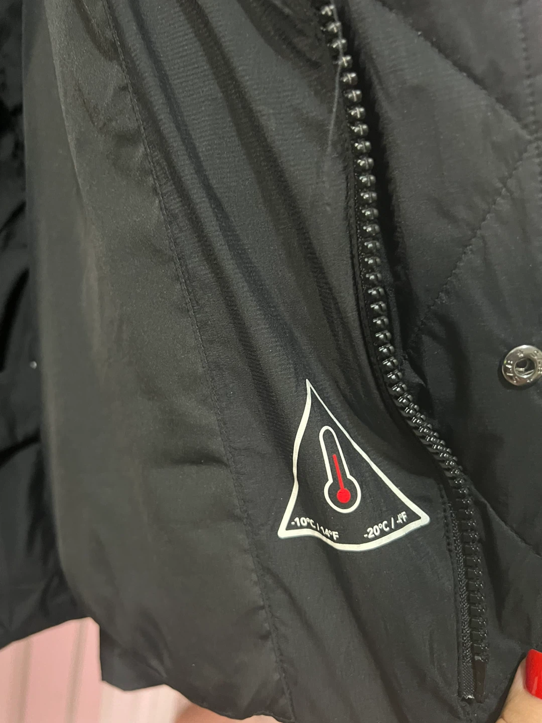 Black Puffer Jacket with Hood Numero - photo 3