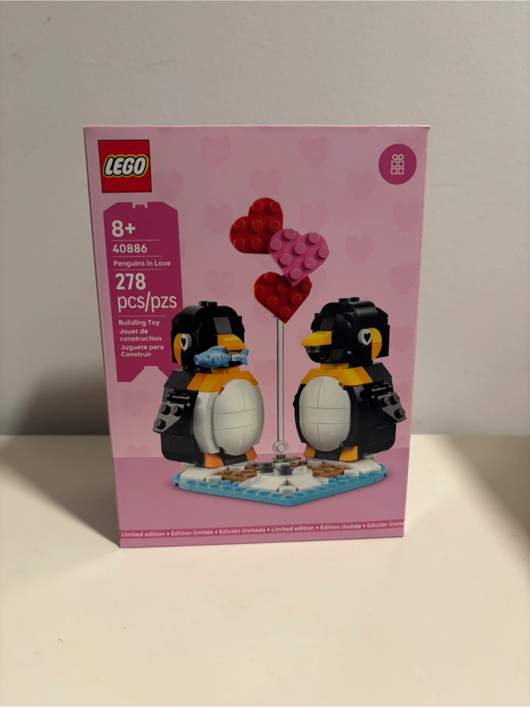 LEGO 40886 Penguins In Love Building Set