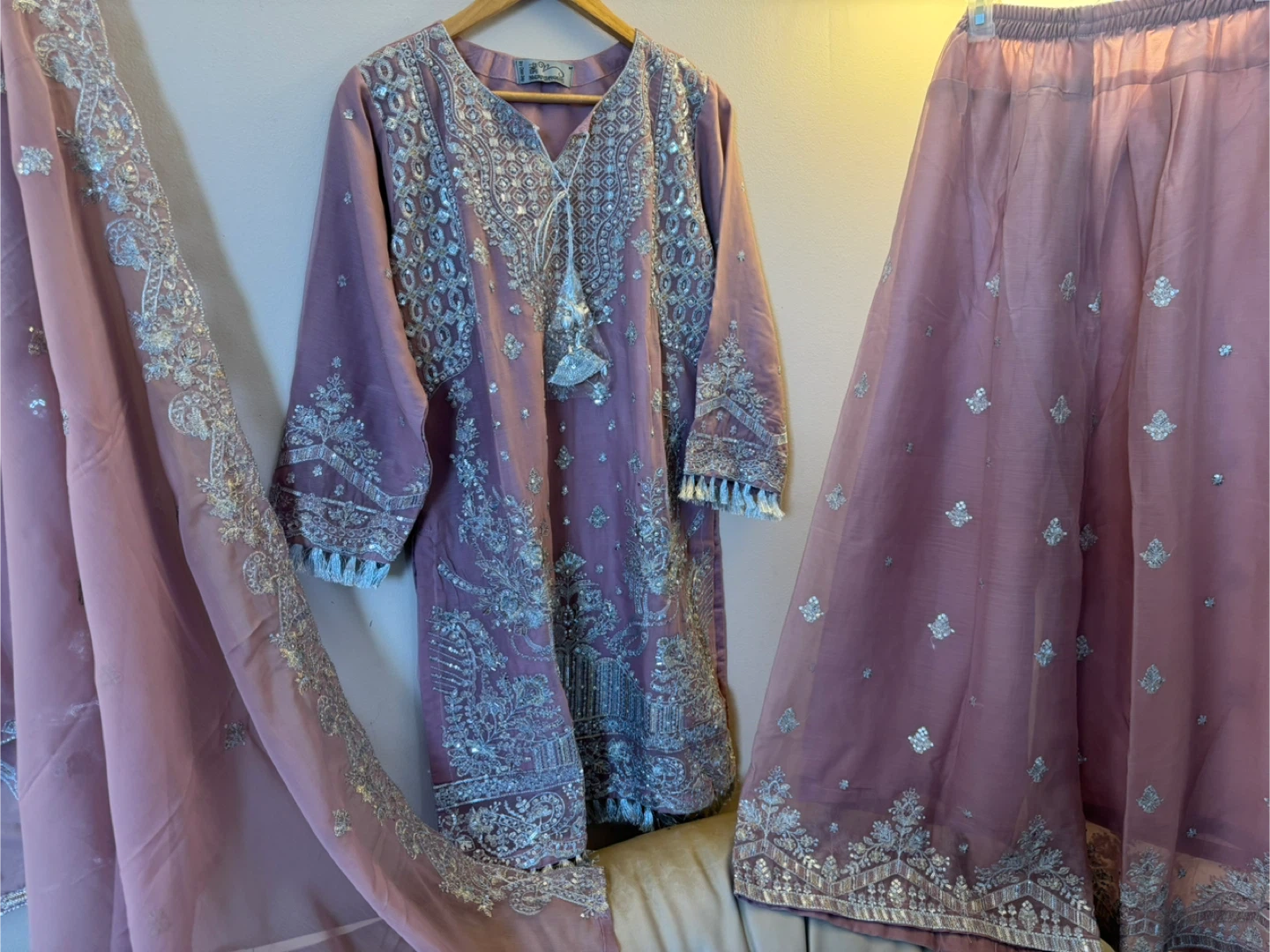 Riazarhams Embroidered Kurti and Dupatta Set - photo 4