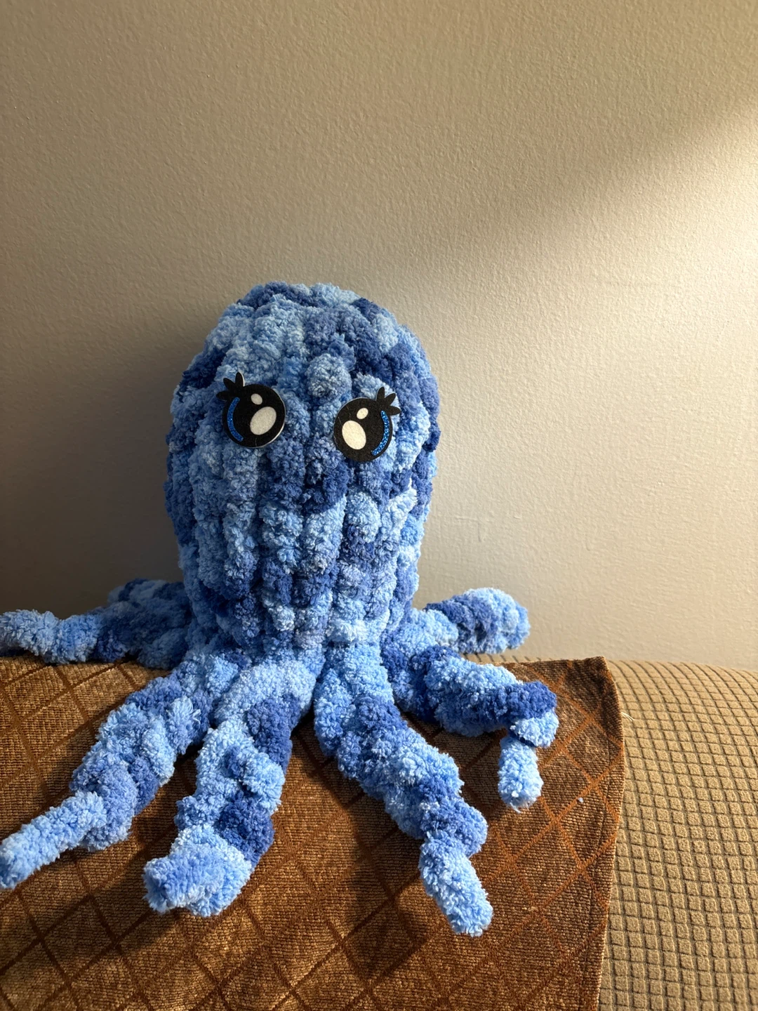 Chunky yarn octopus - photo 3