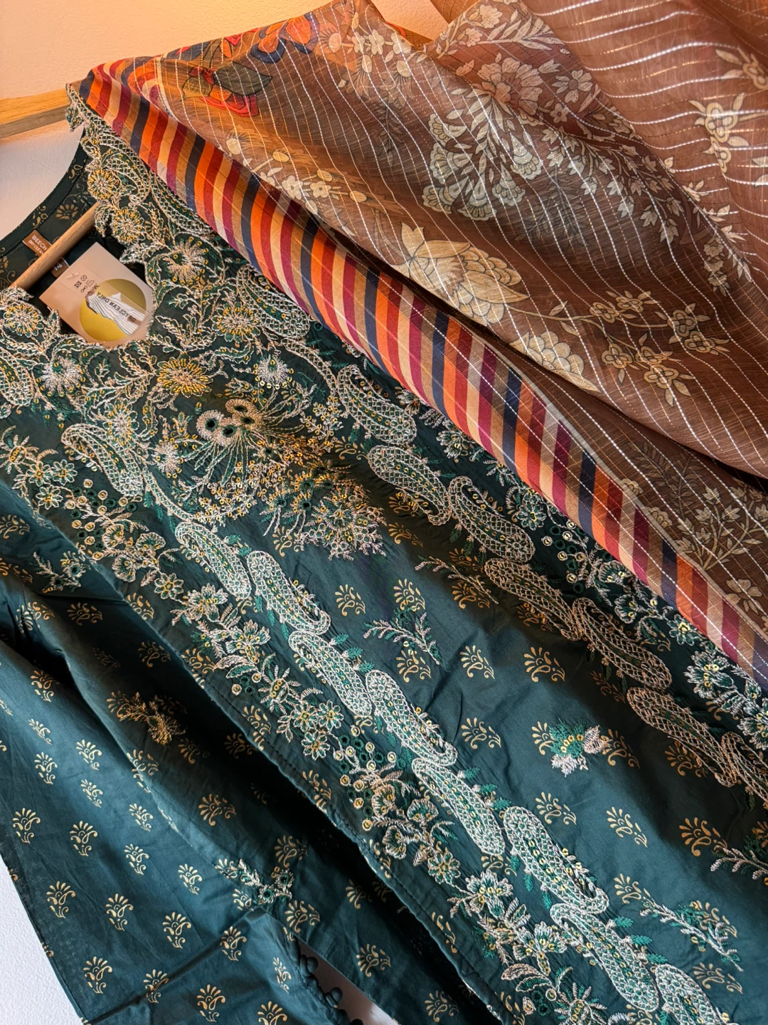 Embroidered Lawn Suit with Dupatta - photo 2