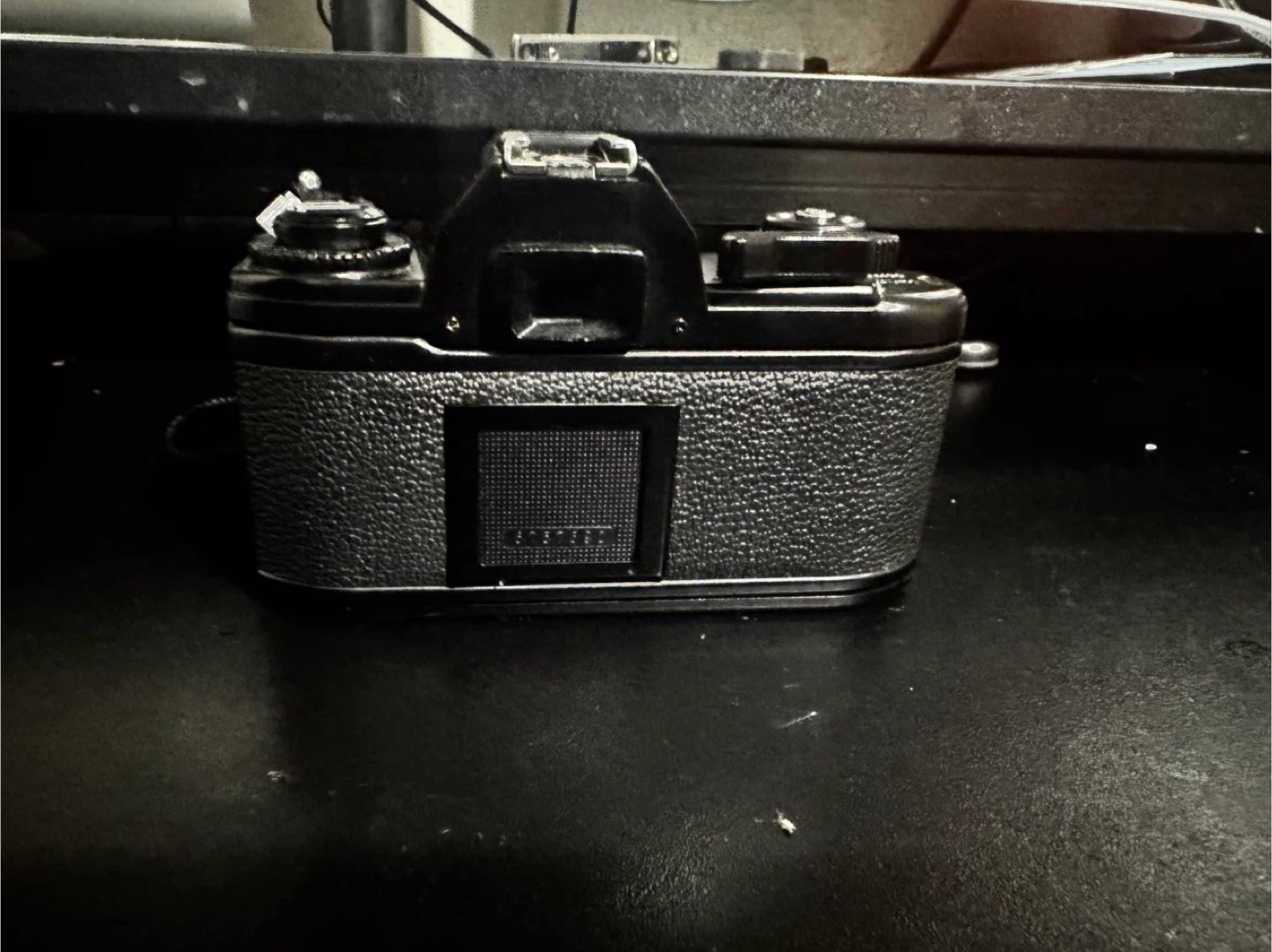 Nikon FM10 35mm Film Camera - photo 4