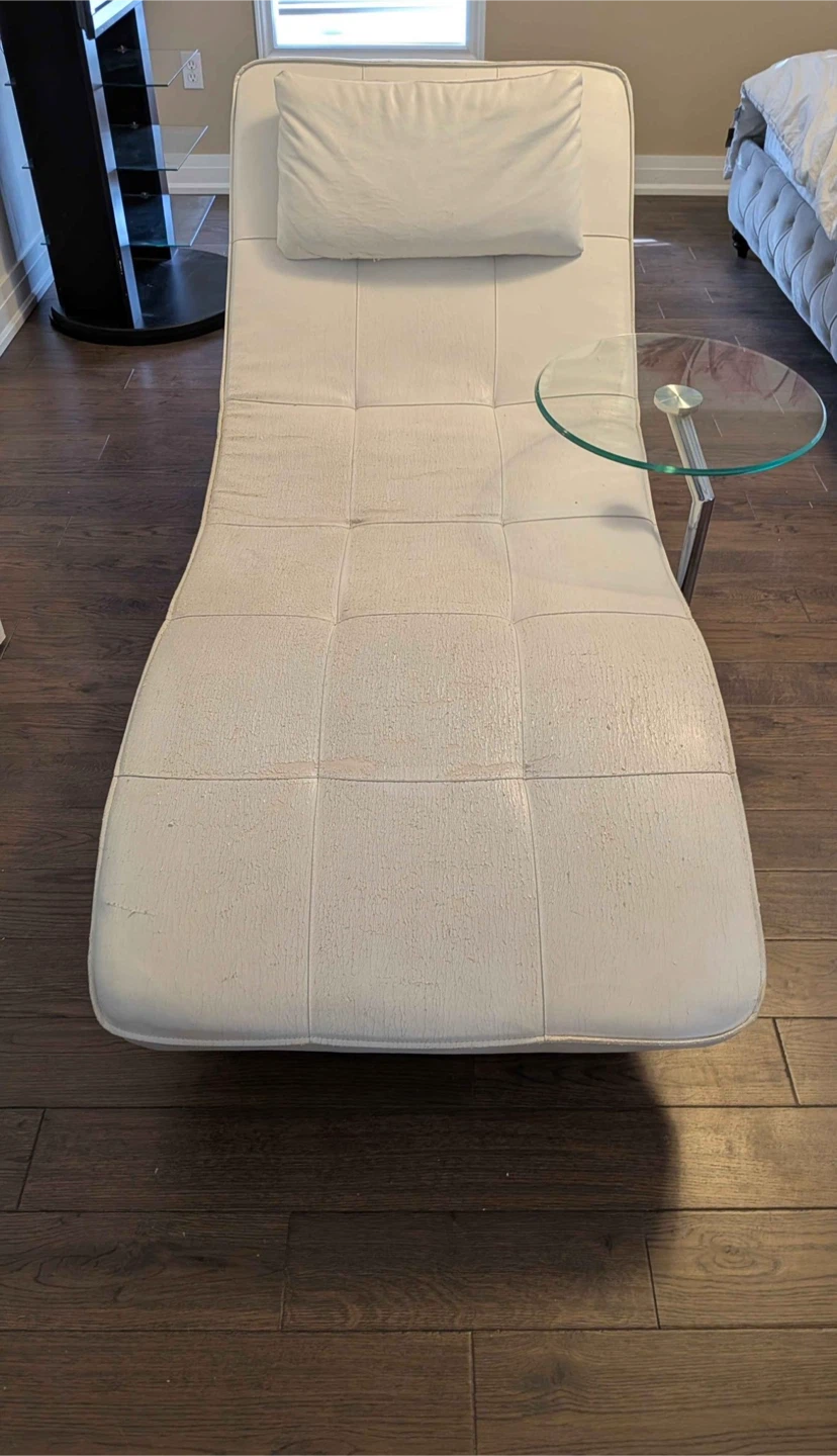 White Chaise Lounge Chair with Side Table - photo 3