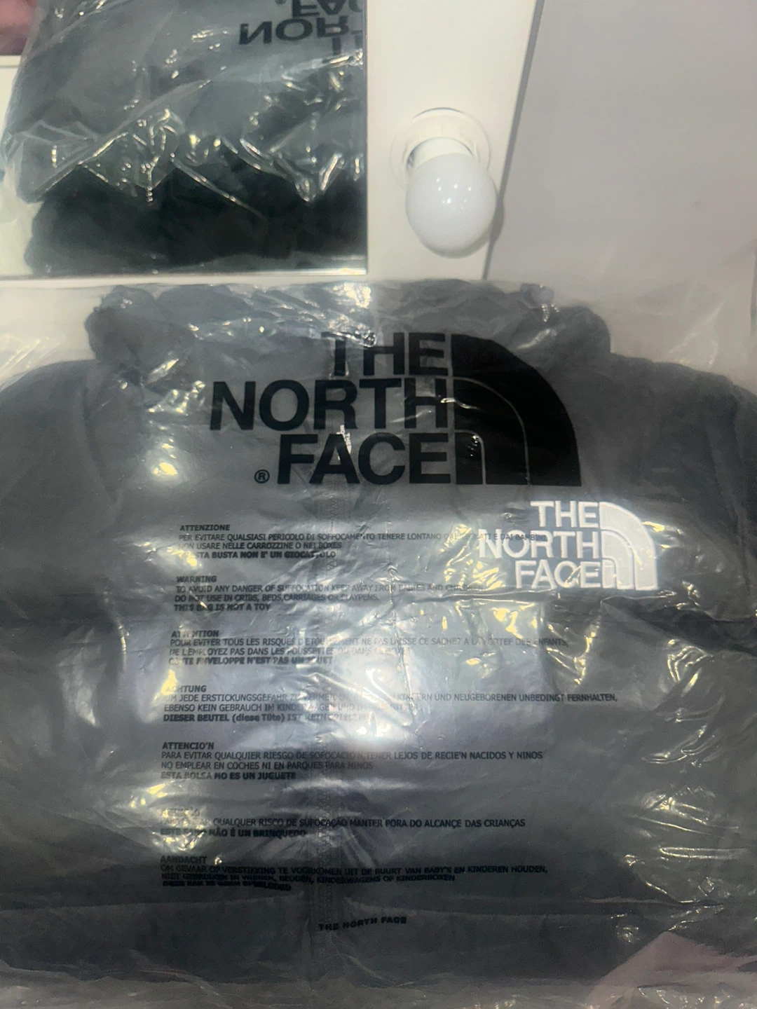 Brand New - the North face 700 Nuptse Down Fill - With Tags!!