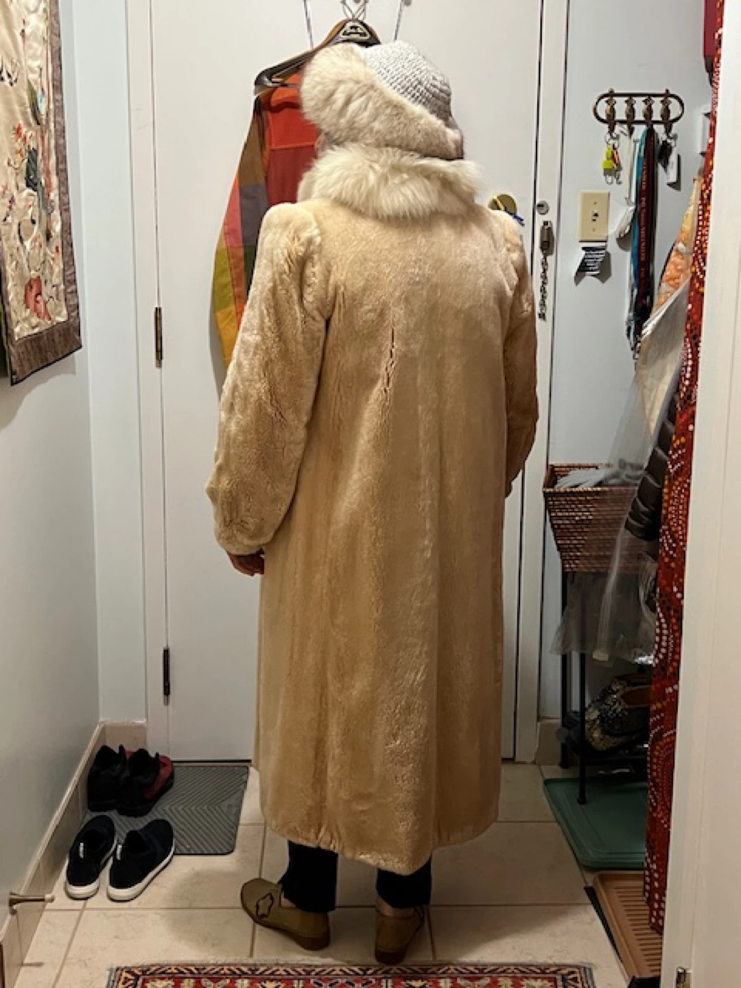 Vintage Fur Coat - photo 2
