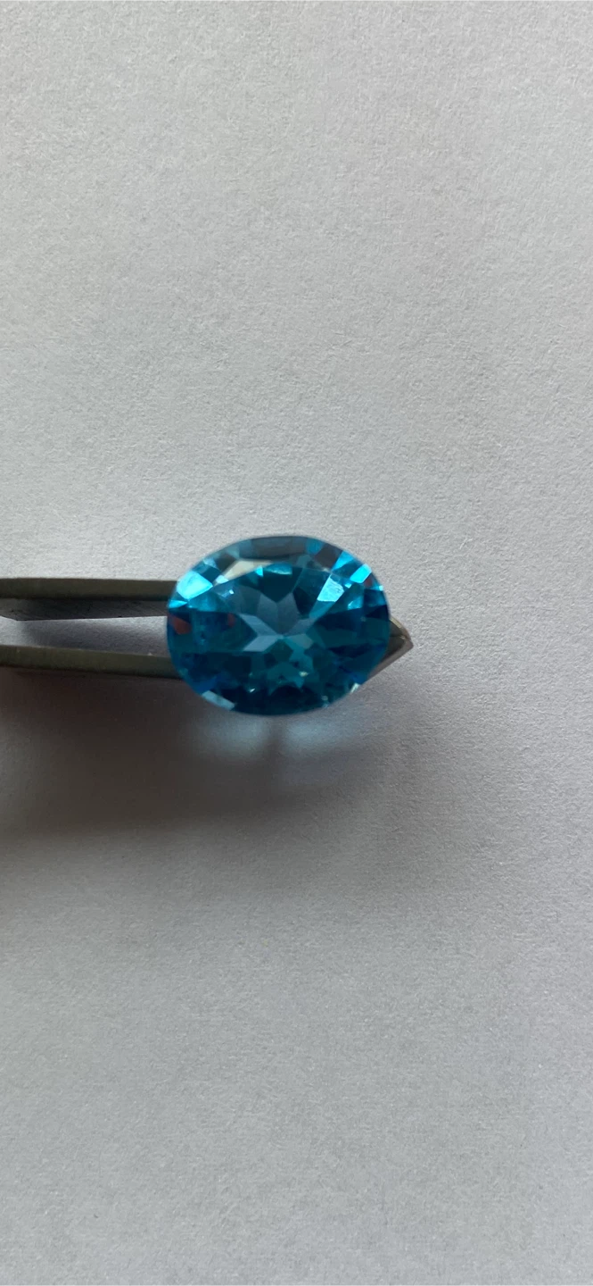 Blue Topaz Gemstone - 5.48 ct - Oval Cut - photo 3