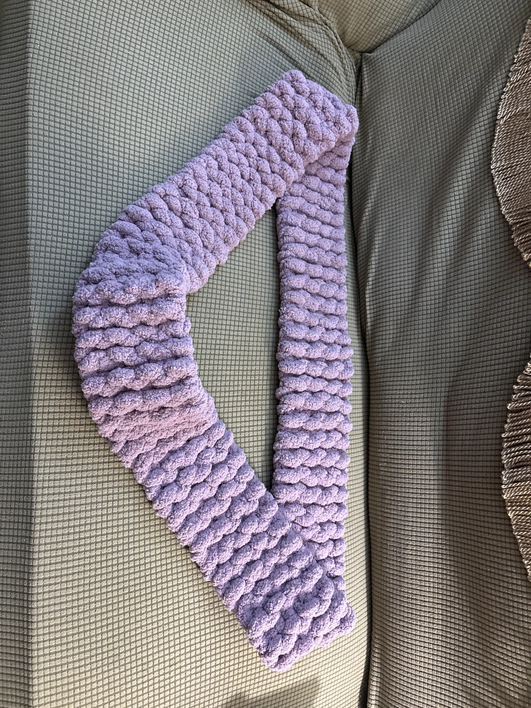 Chunky Knit Infinity Scarf - Lavender - photo 2