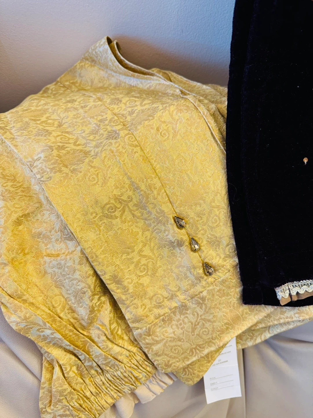 Purple Velvet Embroidered Kurta with Dupatta and Pants - photo 3