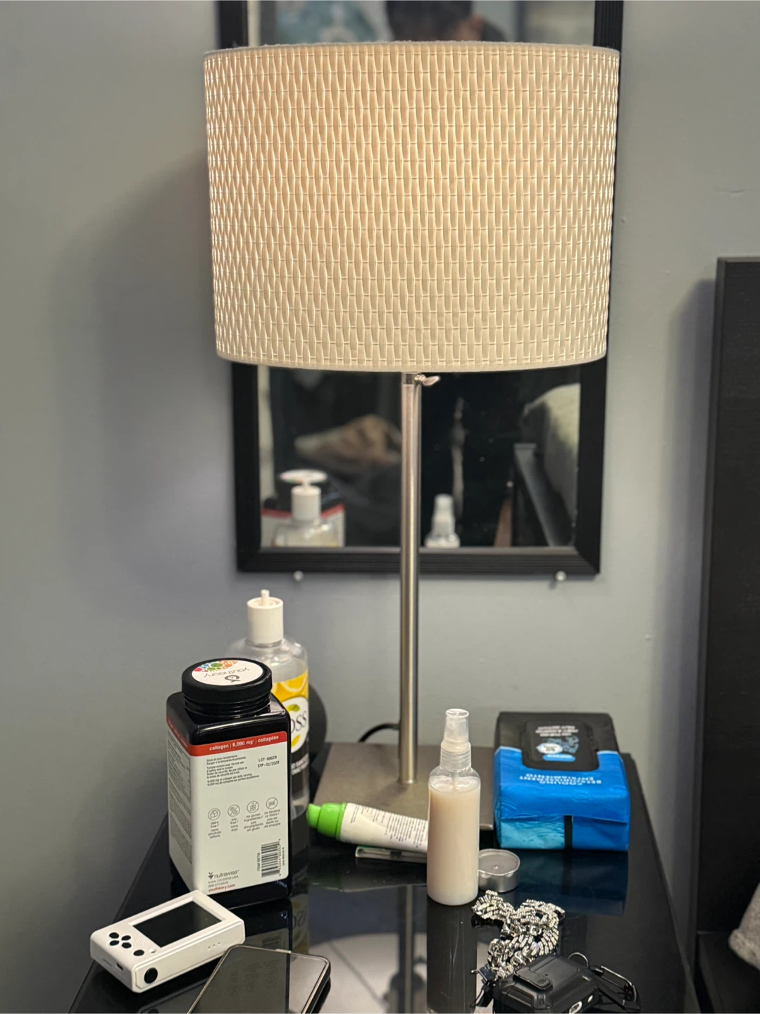 Table Lamp with Woven Shade - photo 2