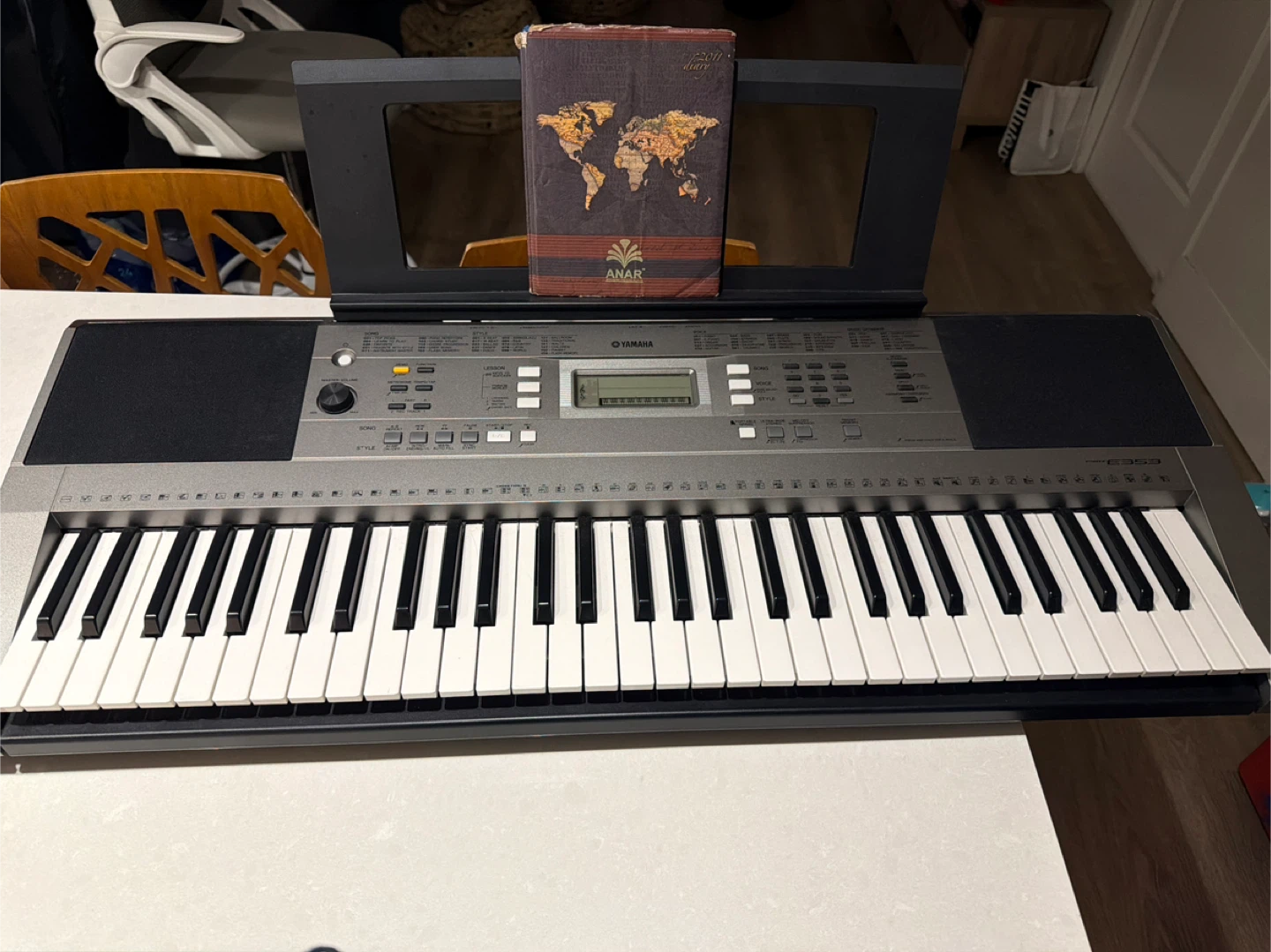 Yamaha PSR-E353 Electronic Keyboard