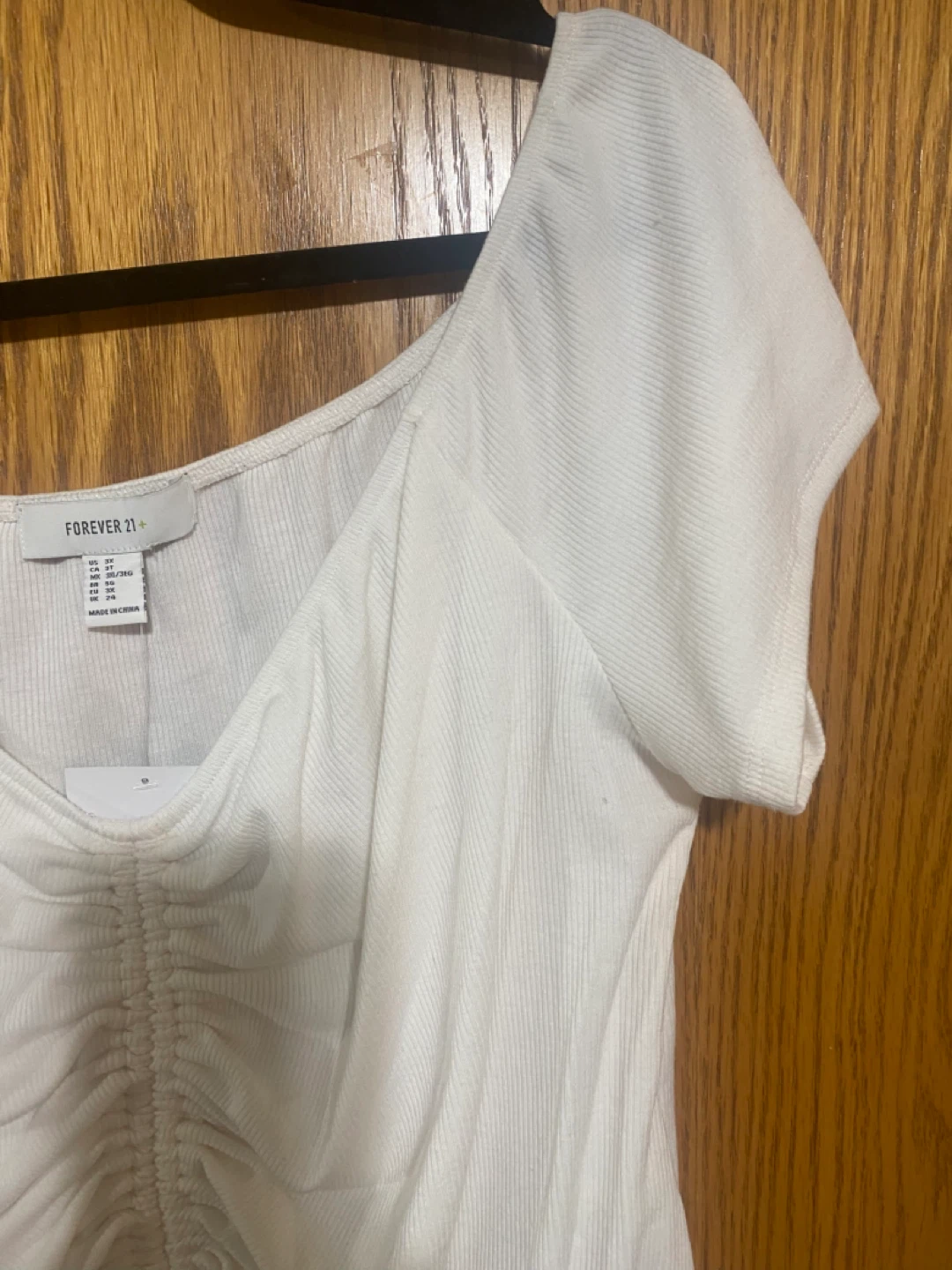 Plus Size Ruched Crop - photo 5