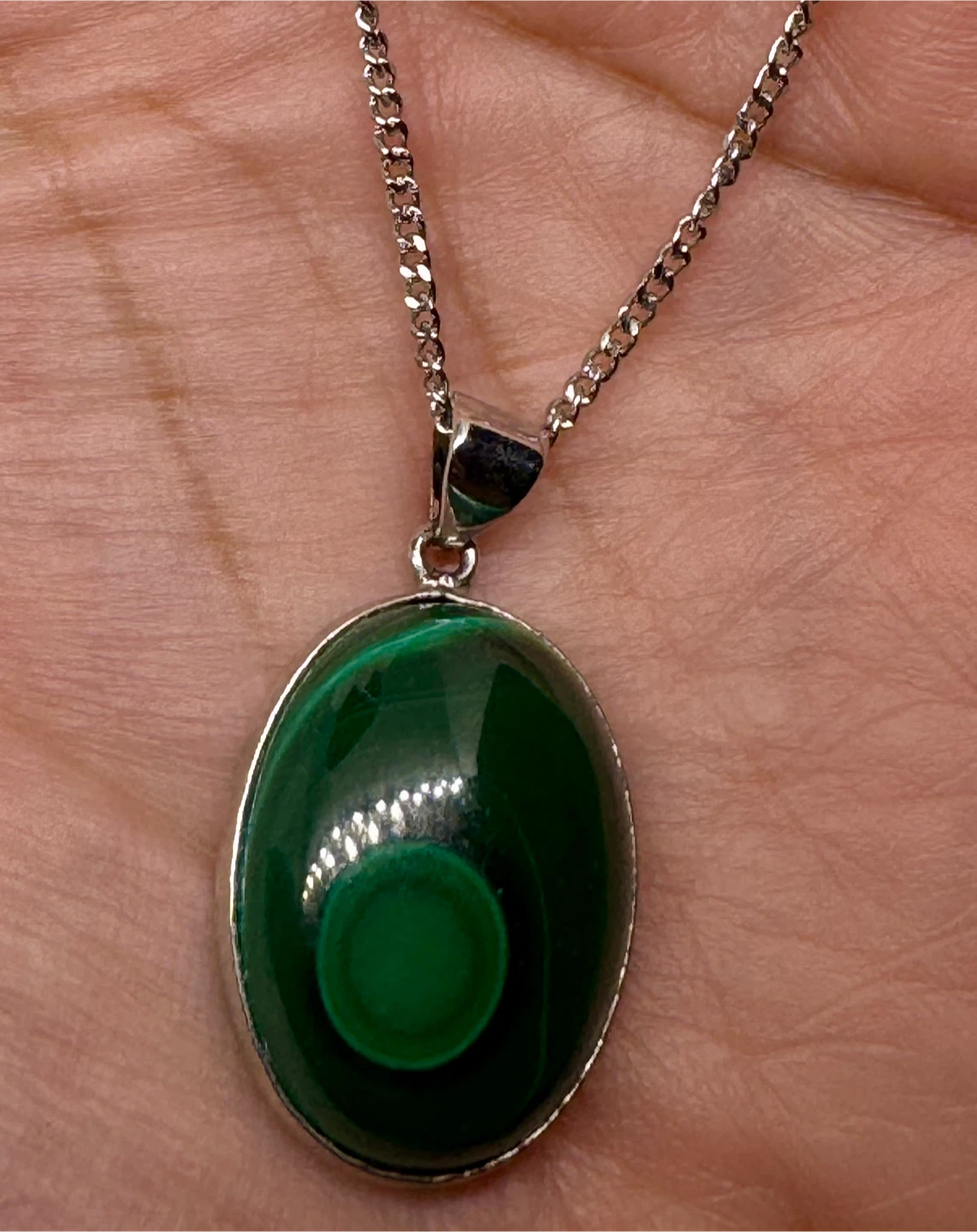 Malachite Oval Pendant Necklace - photo 2