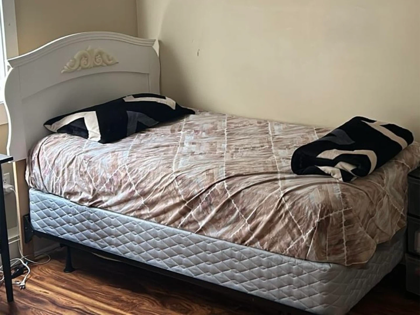 Single bed