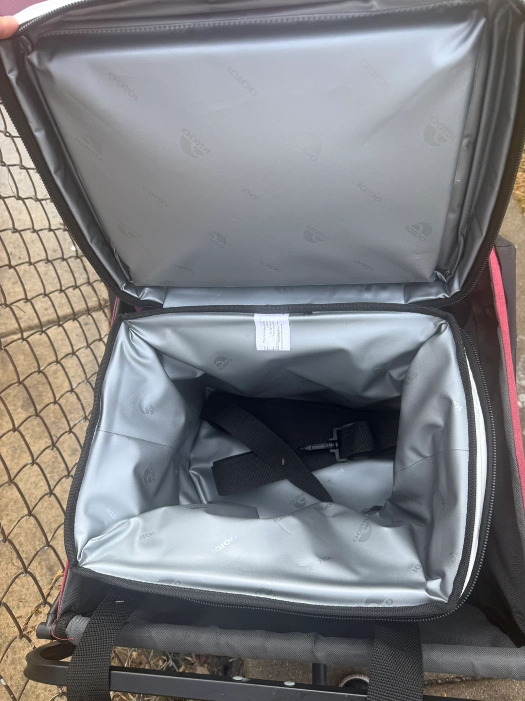Igloo Marine Ultra Square 22qt Cooler Bag - photo 5
