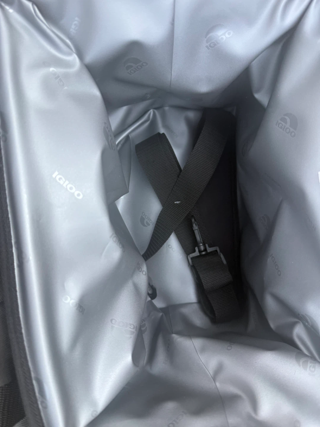 Igloo Marine Ultra Square 22qt Cooler Bag - photo 4