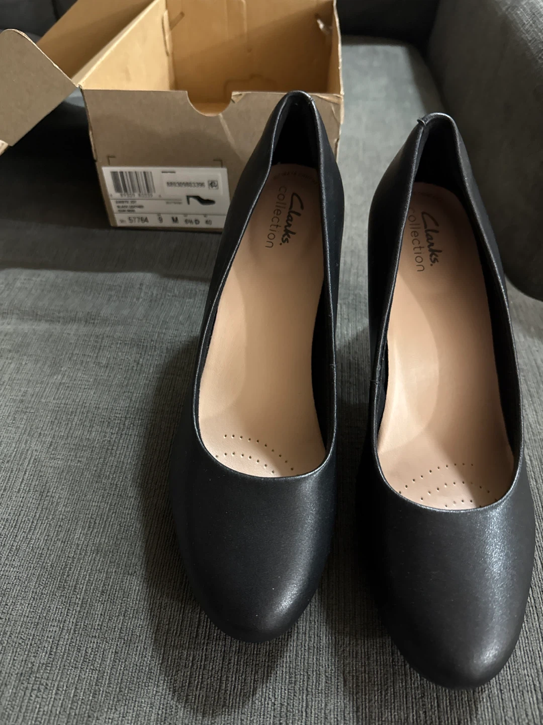 Clarks Collection Women's Black Leather Heeled Shoes Size 9