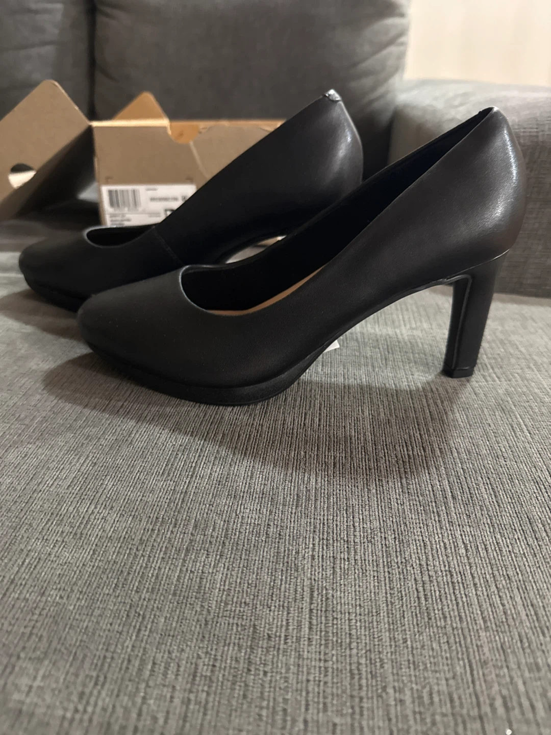Clarks Collection Women's Black Leather Heeled Shoes Size 9 - photo 2