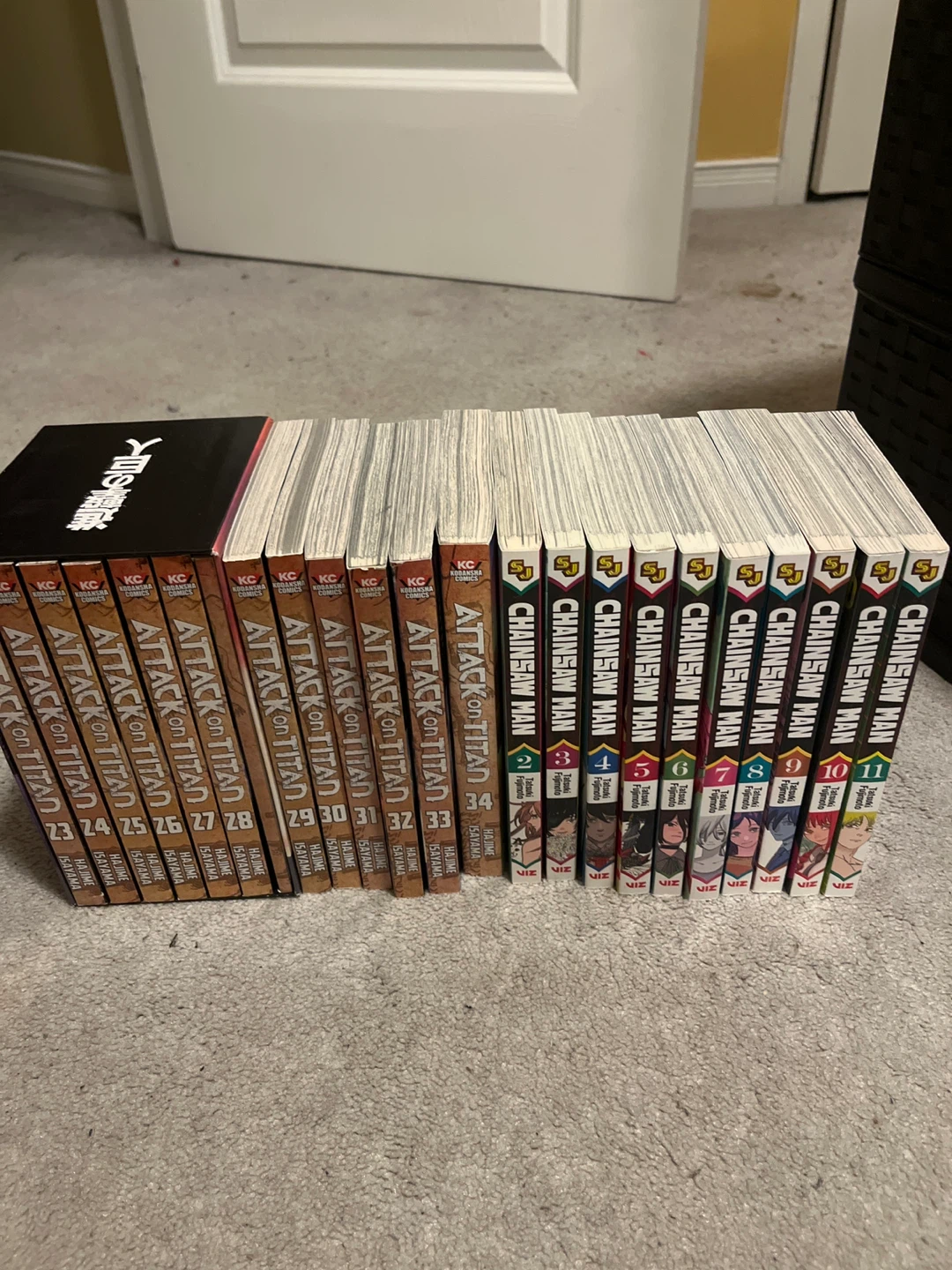 Attack on Titan & Chainsaw Man Manga Collection