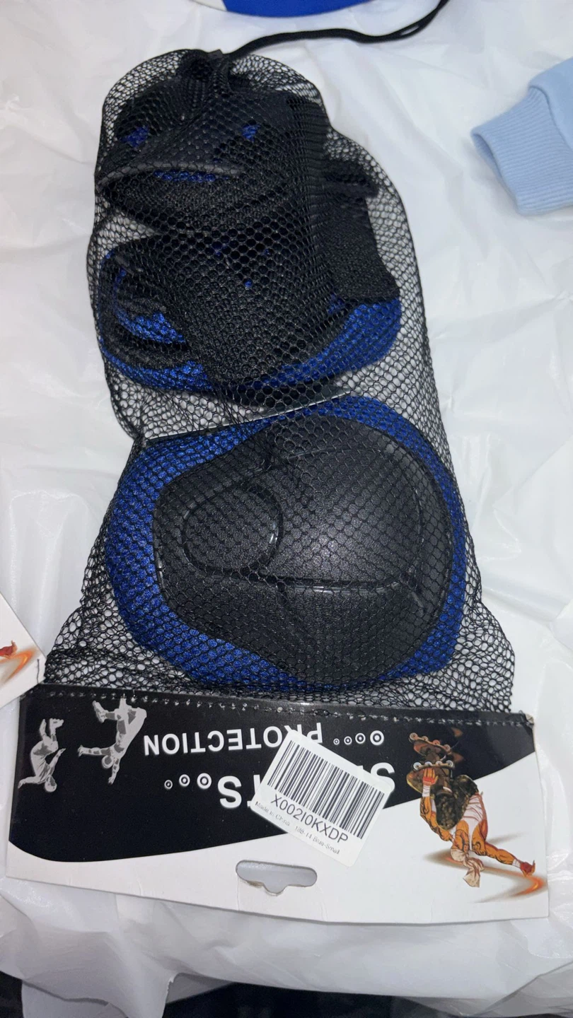 Sports Protection Helmet and Pads Set