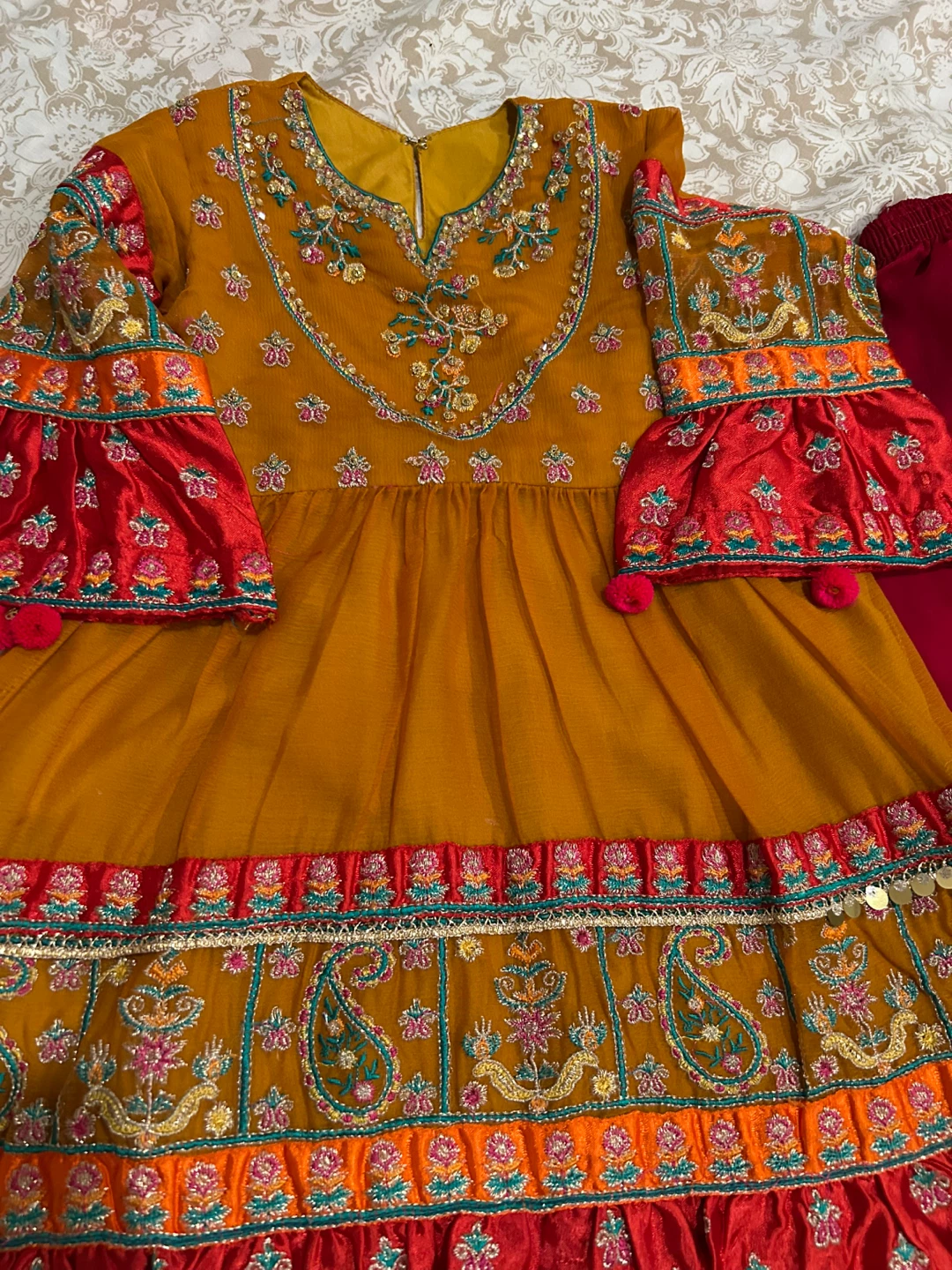 Formal dress for little girl - photo 4