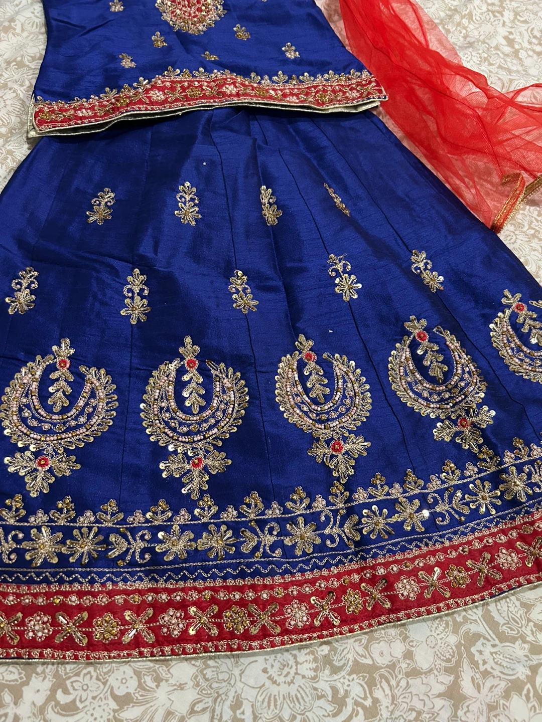 Blue Embroidered Girls' Lehenga Choli with Red Dupatta - photo 2
