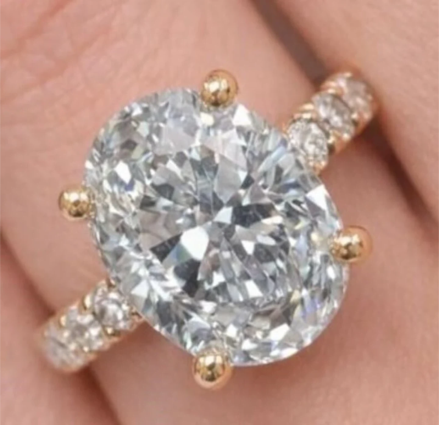 Oval Lab grown diamond ring - photo 3