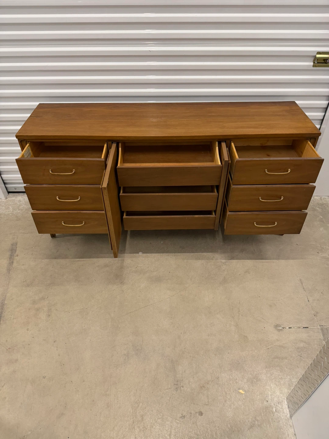 Broyhill MCM 9 drawers Dresser - photo 5