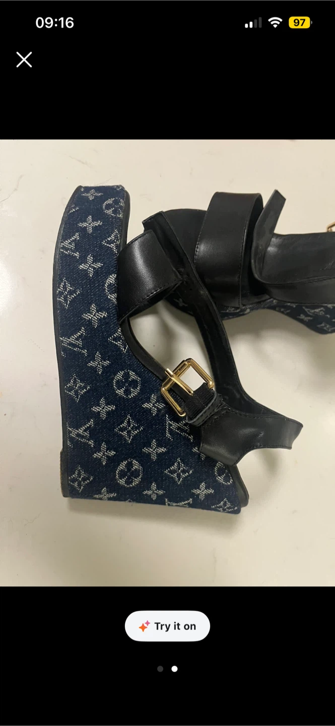Black Wedge Sandals - photo 2