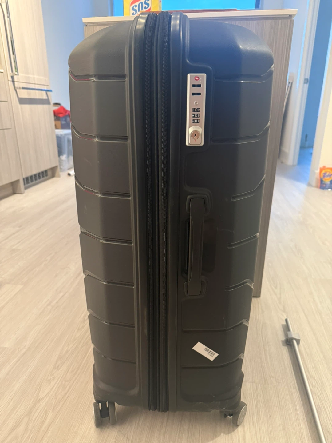 Used Samsonite Freeform Spinner Large Luggage - photo 3