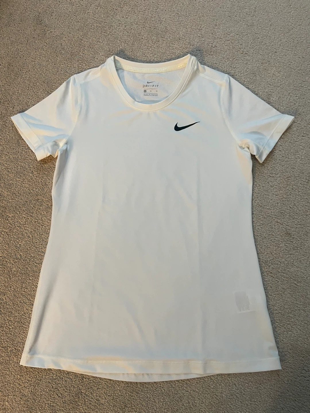 Nike Dri-FIT T-Shirt XL White Kids